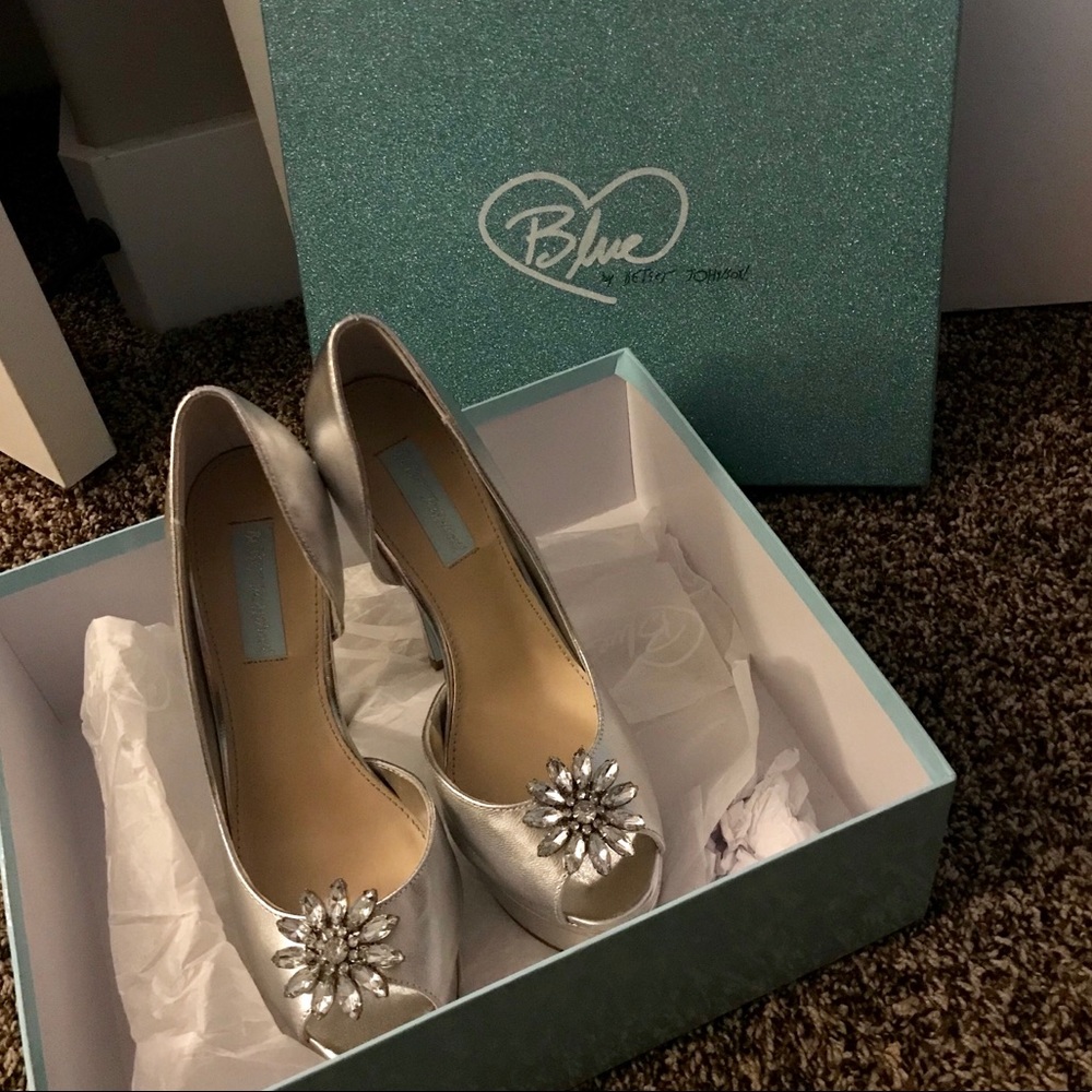 Betsy Johnson Blue edition heels